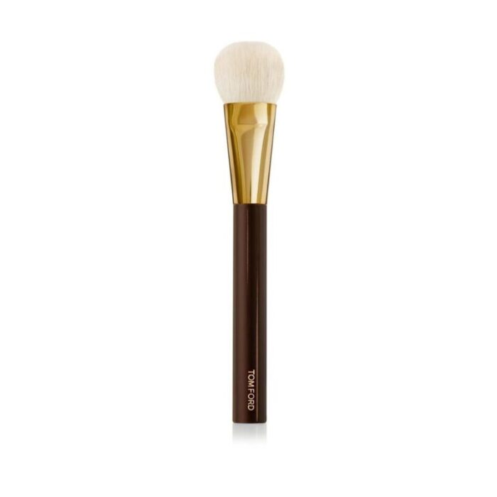 cream foundation brush 02 240611095728