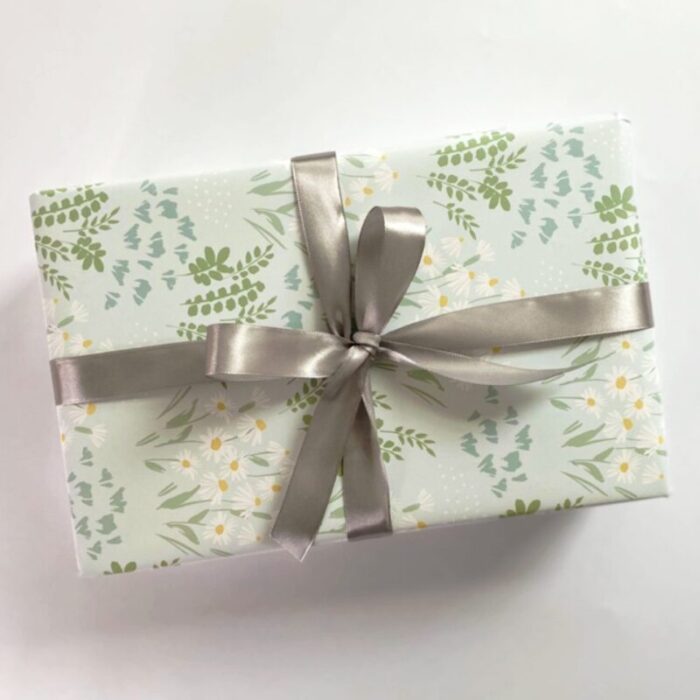 gift wrapping paper roll 3 sheets fresh floral white daisy 231124025214